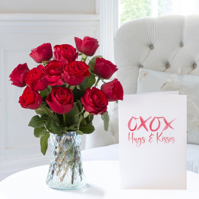 Letterbox 12 Red Roses & Romance Card